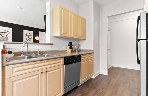 Cary Apartment | Upscale King 2BR Suite Downtown Raleigh