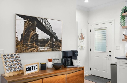 North Chattanooga House | Urban Hive | Spacious Stay w/EV Charging