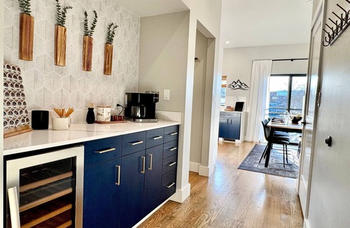 Northside House | Urban Overlook | Balcony Views Near Coolidge
