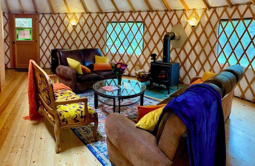 Sequim Cabin | Vibrant and unique yurt - Welcome to Madrona Grove