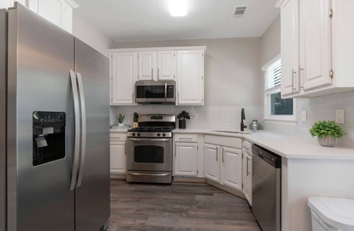 Johns Creek House | Victory Gate · ATH - Johns Creek-3BR-Fenced-Pet Friendly