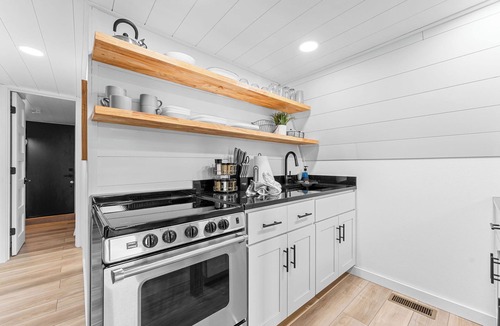 Lampe House | Views! Modern A-Frame w/Private Hot Tub & Firepit