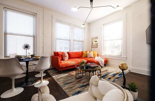 Downtown Knoxville Apartment | Vintage Charm in Old City Knox: Your Perfect Retreat