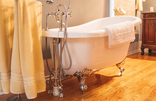 Anderson House | Virginia Suite at historic estate