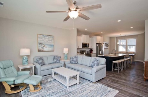 Morehead City House | Visit Lucy's Landing in Historical Beaufort North Carolina!