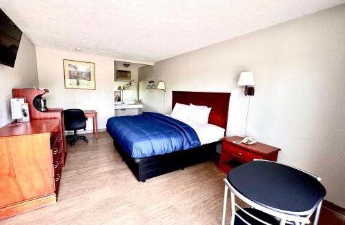 Lynn Garden Hotel | Volunteer Inn at Church Hill