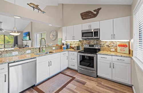 Arcadian Shores Villa | W Hyde Pk 20E in Kingston 2nd floor, Pool, Beach