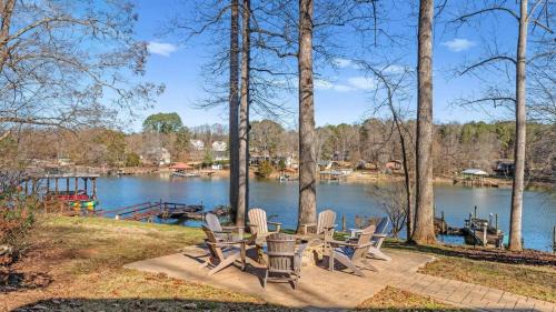 Sherrills Ford House | Waking Up Norman by AvantStay