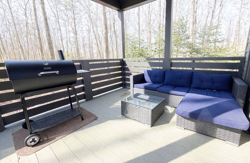 Monteagle House | Walk to Deer Lick Falls | 12 Minutes to The Caverns | 18 Minutes to Coalmont OHV
