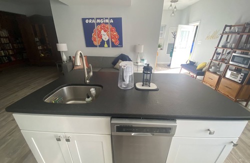Historic Montford Apartment | Walk to Downtown, Historic Montford Studio, Free Parking, excellent reviews!