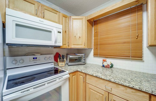 Beech Mountain Condo | Walk to Ski Lift: Beech Mountain Condo