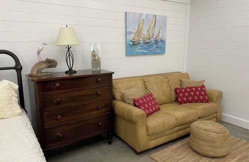 Morehead City House | Walking distance to Downtown Beaufort, NC. Short drive to several beaches.