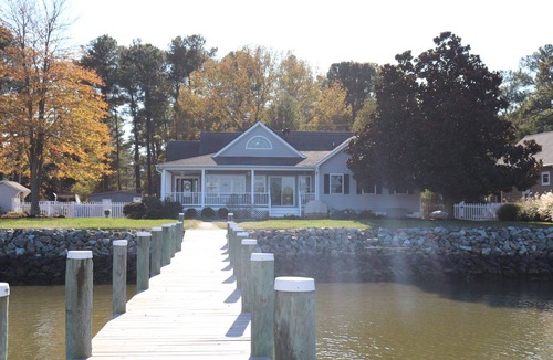 Piney Point House | WATERFRONT 3000 SQFT HOME W/PIER, WRAP PORCH, KAYAK, PADDLE BOARD, FIRE PIT
