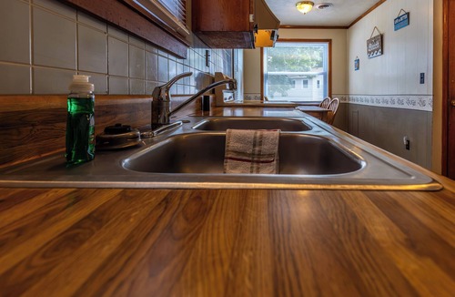 Benton Cabin | Waterfront Cabin for up to 8