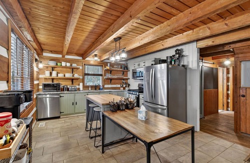 Fishers Hill Cabin | Waterfront cabin w/fireplace,hot tub & BBQ grill