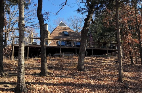Sand Springs Cabin | Waterfront-Keystone Lake Secluded Retreat with Large Deck & Private Boat Dock