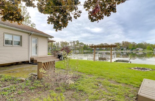 North Webster House | Waterfront Lake Webster Retreat w/Pier & Views