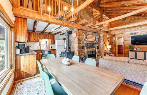 Maple Mount Cabin | Waterfront Log Cabin in Kentucky: Fire Pit, Grill!