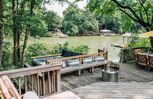 Deltaville House | Waterfront retreat on Sturgeon Creek/Kayaks & Hot tub
