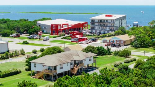 Waves Apartment | Watermen's Cabana 2B - 2-Bed, 1-Bath - Walk To BEACH Access & PET Friendly!