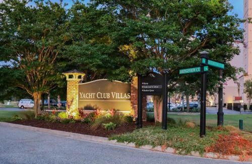 North Myrtle Beach Apartment | Waterway Suite! 1050sqft, Ground Floor, Huge Pool!