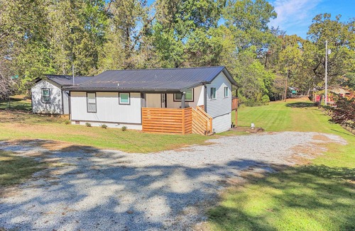 Spring City House | Watts Barr Waterfront Retreat!