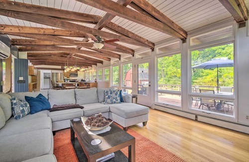 Webster House | Webster Home w/Golf Simulator on 2 Acres!