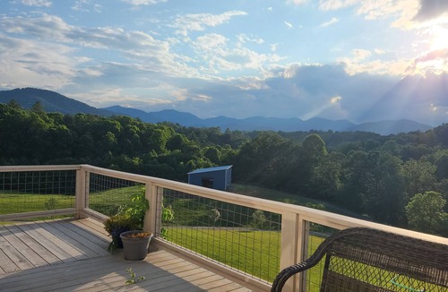 Leicester House | Welcome to Carol's Castle! Mountain views & horses within 15 min of DT Asheville