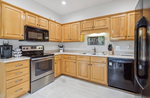 Sloans Valley House | Welcome to "Cumberland Lake Oasis" – Your Perfect Lakeside Retreat!