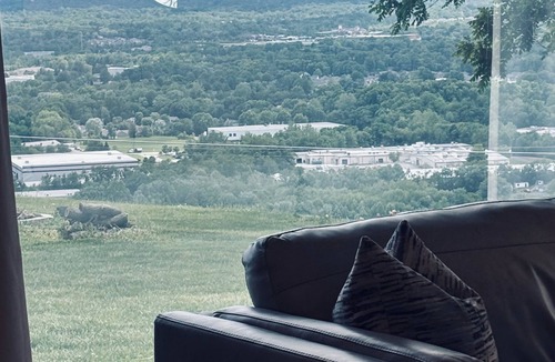 Speed House | Welcome to Skyline Point ~ Beautiful Panoramic view of the Louisville Skyline