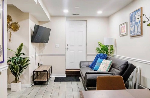 West Town House | Welcoming 3-bedroom house in vibrant Chicago