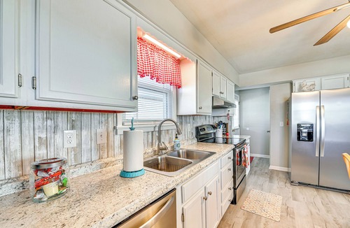 Rutland House | Welcoming Kentucky Home w/Sprawling Views!