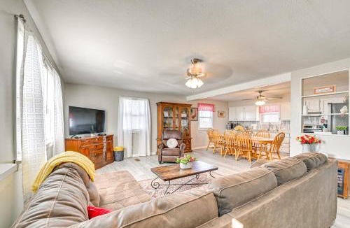 Rutland House | Welcoming Kentucky Home w/Sprawling Views!