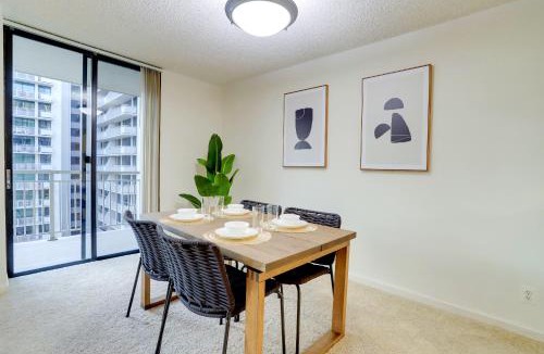Crystal City Apartment | Well-Equipped Apartment Close to Metro Station