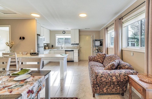 Ashley Oaks House | West Knoxville Area! Single-Level Home Near Dtwn