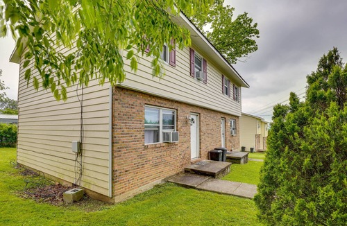 Oak Hill House | West Virginia Townhome ~ 6 Mi to Fayetteville!