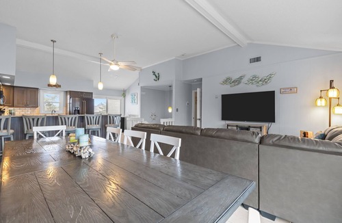 Sandbridge House | When you’re at the beach, you want to just relax! Paws and Relax here.