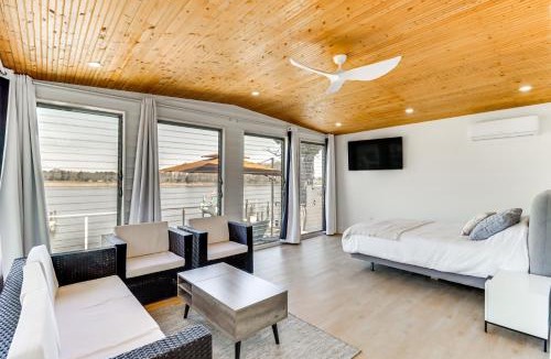 Colonial Beach Apartment | White Sail on the Potomac - Coastal Modern