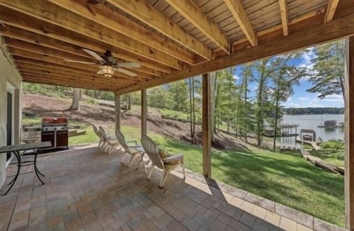High Point House | Wifi, Firepit, flat lot, great view