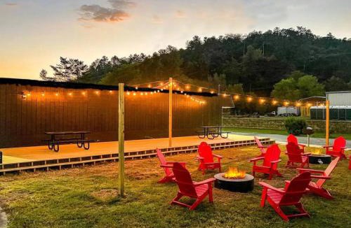 Townsend Hotel | Wildflower Room At The Trailblazer Unit 9