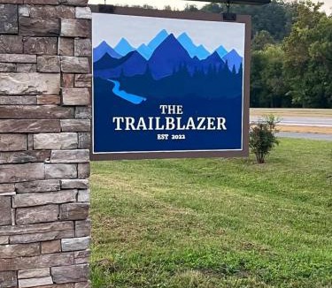 Townsend Hotel | Wildflower Room At The Trailblazer Unit 10