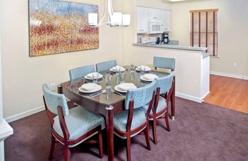 Berkeley Villa | Williamsburg | Family Colonial Stay | Pool + Hot Tub | 2BR Condo