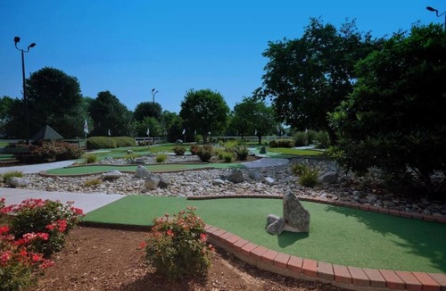 Berkeley Villa | Williamsburg | Historic Village Stay | Pool & Tennis | 1BR