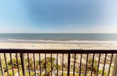 Myrtle Beach Apartment | Willow Bay 304 Oceanfront Suite, Renovated Spring 2023 desirable Golden Mile Location