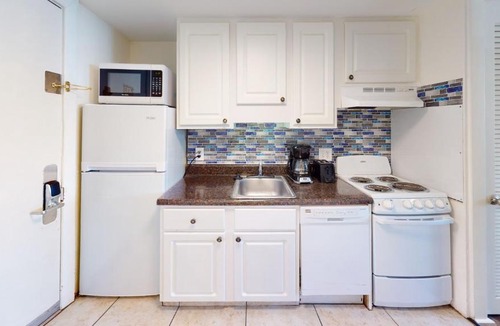 Myrtle Beach Apartment | Willow Bay 804 Oceanfront Suite, Renovated Spring 2023 desirable Golden Mile Location