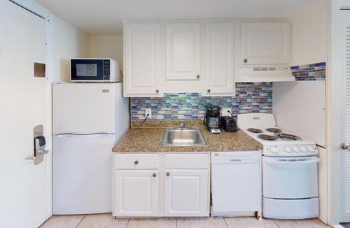 Myrtle Beach Apartment | Willow Bay 902 Oceanfront Suite, Renovated Spring 2023 desirable Golden Mile Location