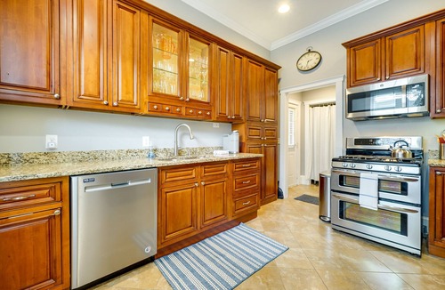 Wilmington House | Wilmington Vacation Rental: Close to Riverwalk!