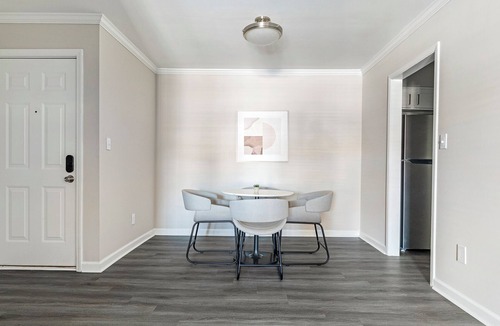 Homewood Apartment | Windsor Highlands Apartments by Landing