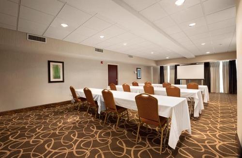 High Point Hotel | Wingate by Wyndham High Point Greensboro Airport South