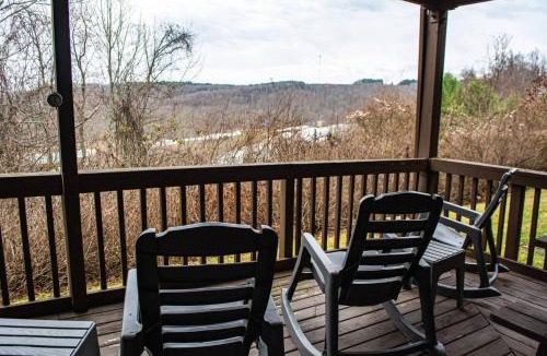 Ghent Apartment | Winterplace Condos - Ski In Ski Out! E101